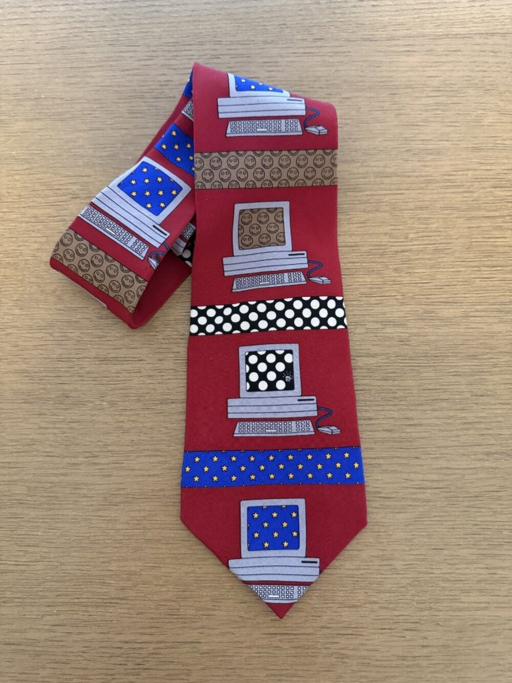 VTG Vicky Davis 'Screen Saver' Silk Tie